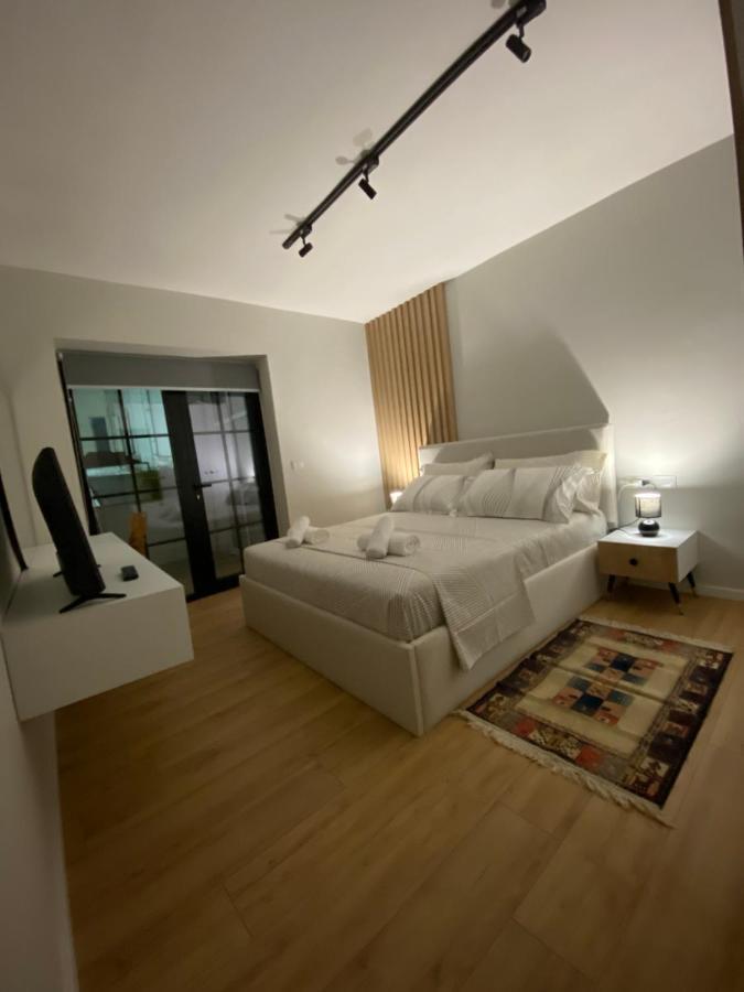Lucas Downtown Apartment Tirana Exterior photo