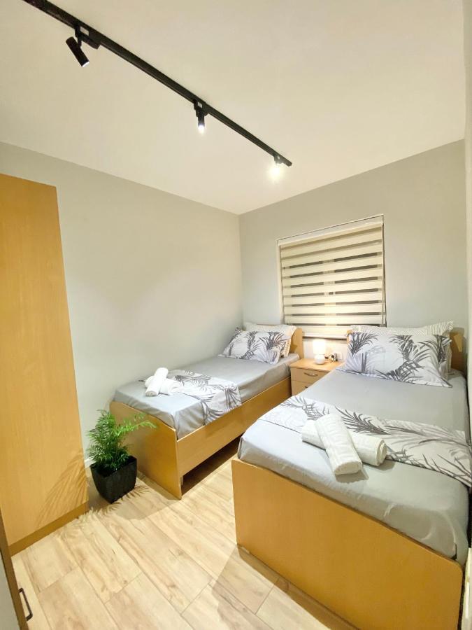 Lucas Downtown Apartment Tirana Exterior photo